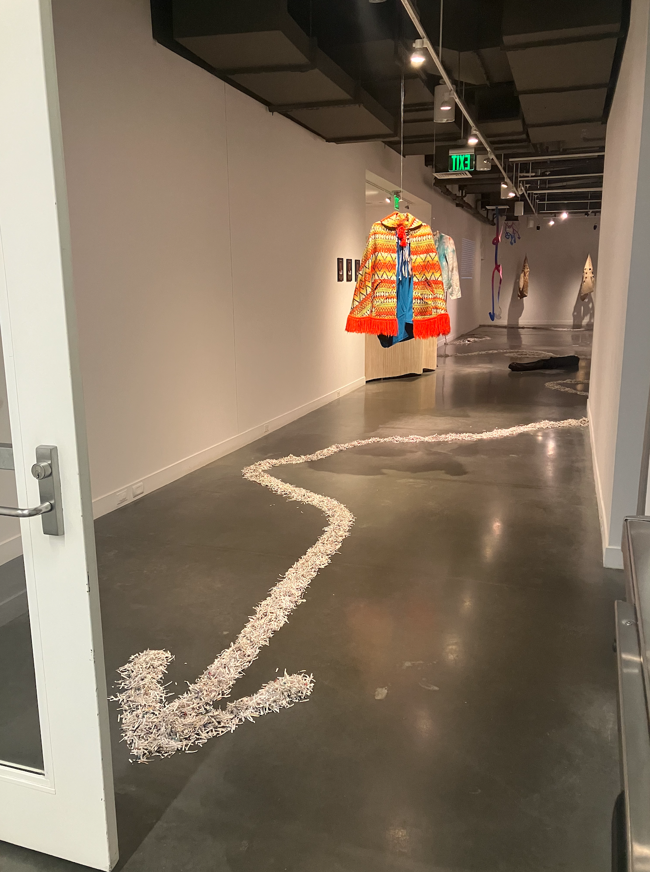 papertrail_entrance_arrow